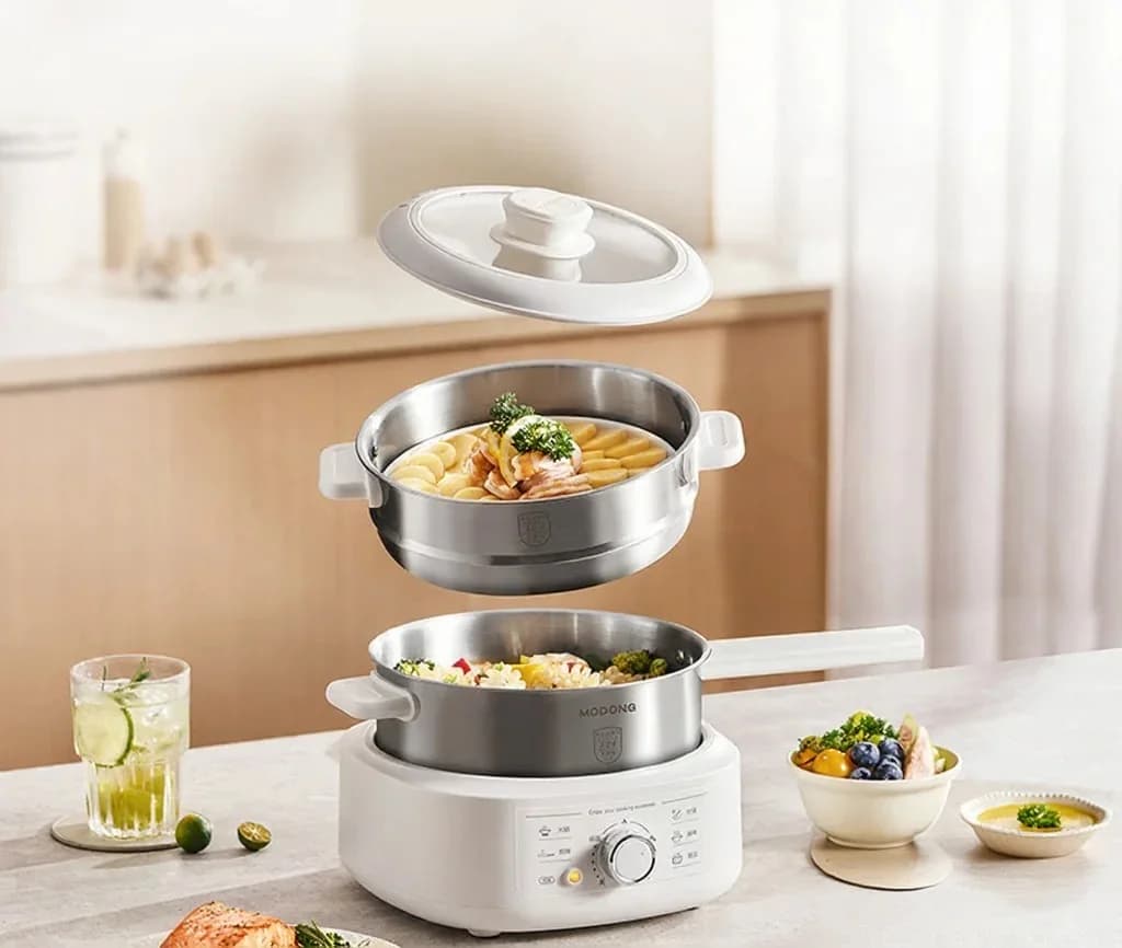 Panela Elétrica de Aço Inox com Cesto para Vapor, 3L, 220V