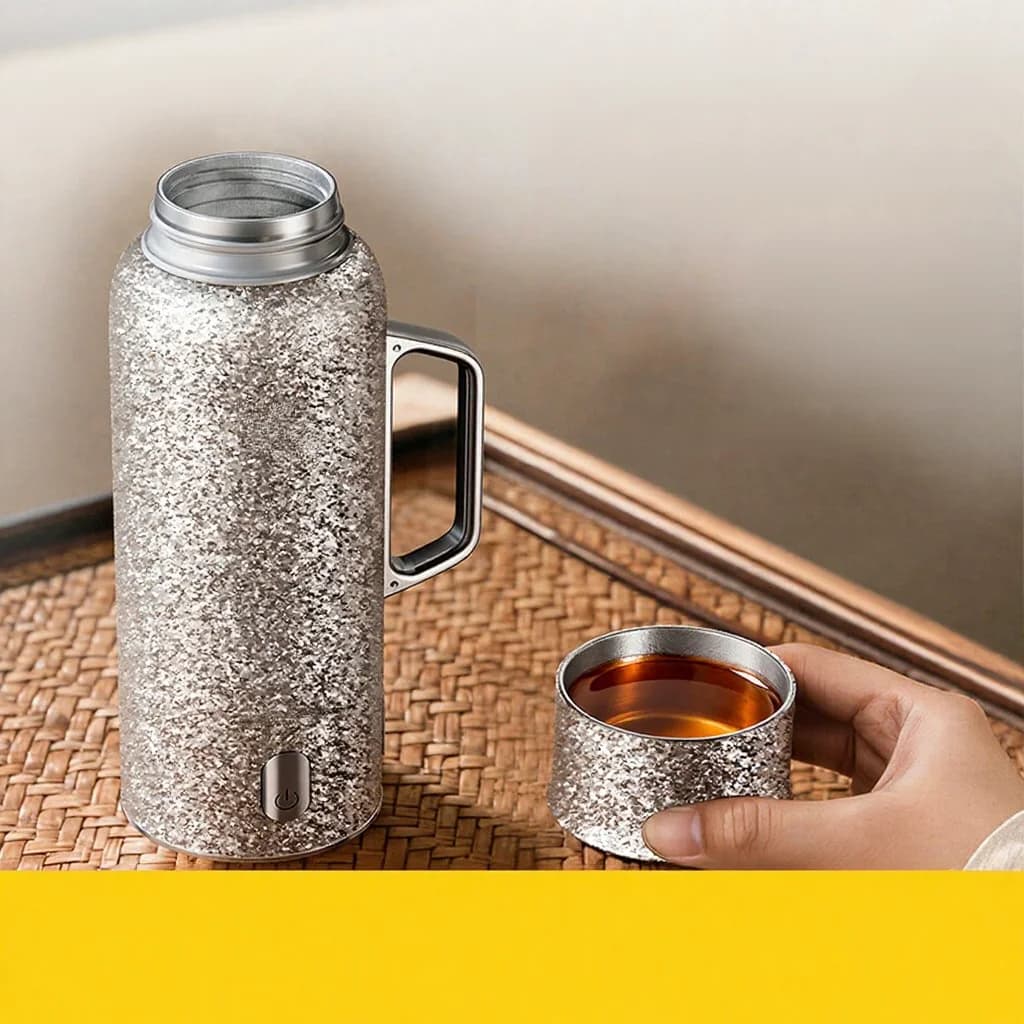 Copo Isotérmico Aquecido em Titânio com Alça 680ml Caixa para Presente
