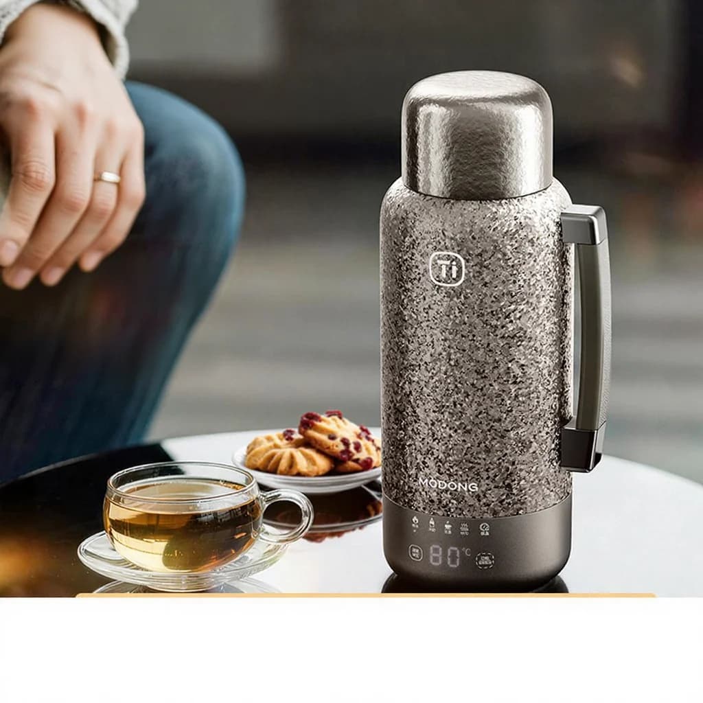 Copo Elétrico de Titânio Puro com Isolamento 1200ml