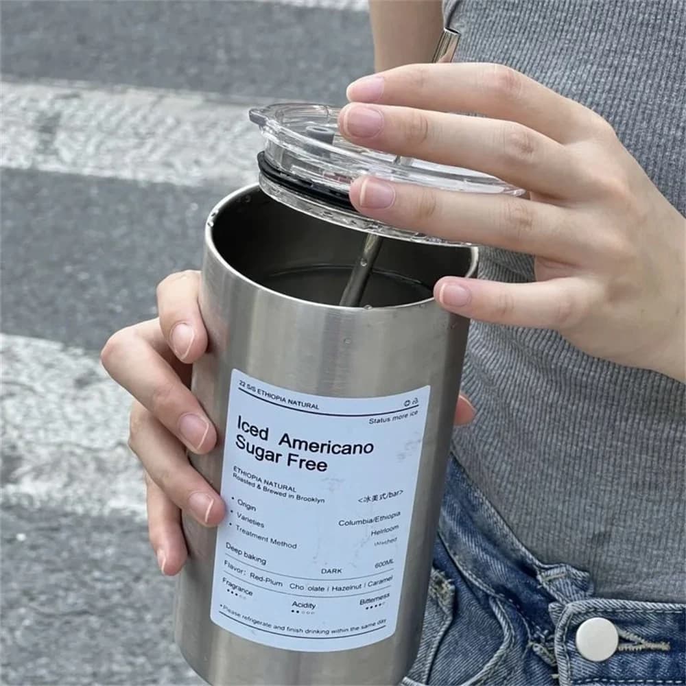 Caneca Térmica com Canudo 600ml